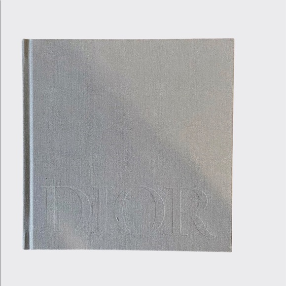 Dior Men’s Fall 2021 Coffee Table Book New - Picture 3 of 9